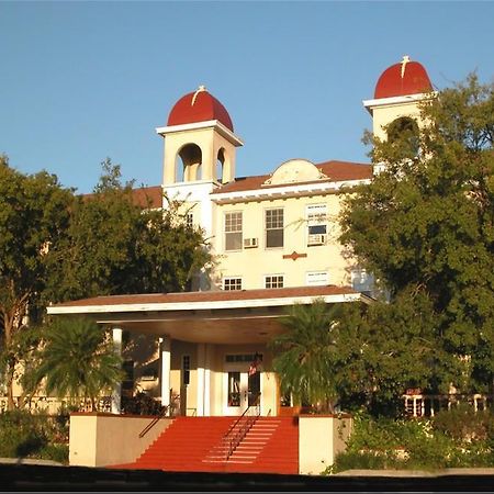 Kenilworth Lodge Sebring Exteriör bild